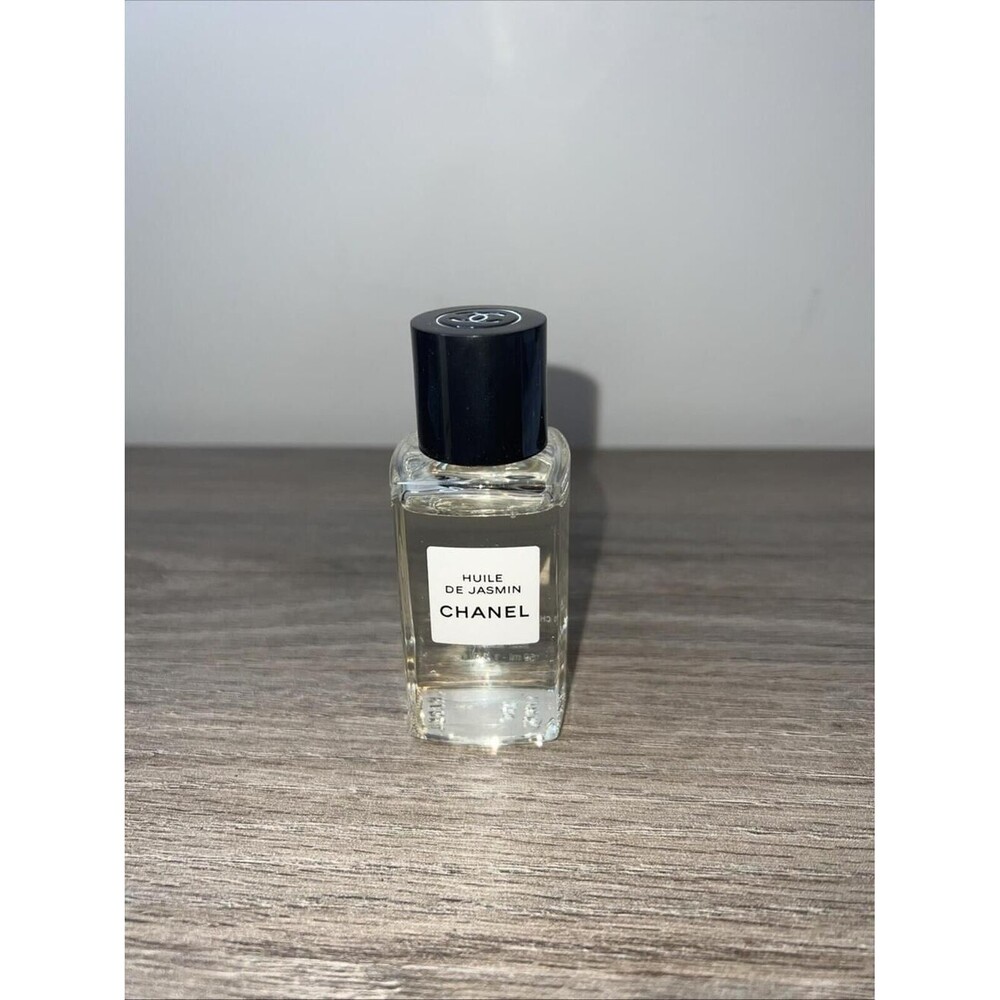 Chanel Huile De Jasmin Revitalizing Facial Oil 50 ml